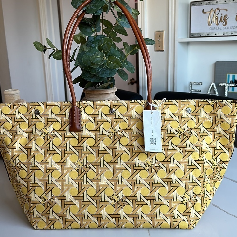 Tory Burch
Canvas Basketweave Tote - Picture 5 of 8